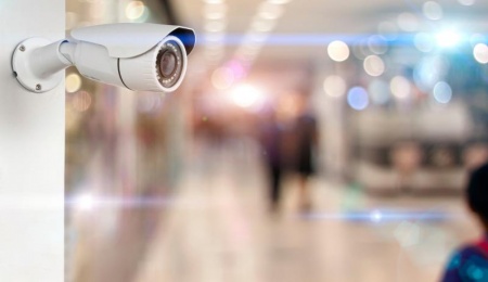 Avantages des cam&eacute;ras d&ocirc;mes pour la surveillance int&eacute;rieure et ext&eacute;rieure